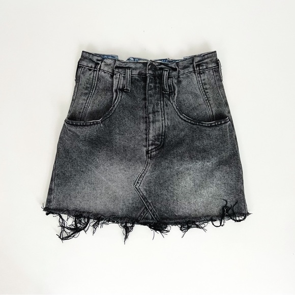 Free People Splendor in the Grass Paperbag Waist Denim Skirt in Grey | Size 25 - Picture 1 of 5
